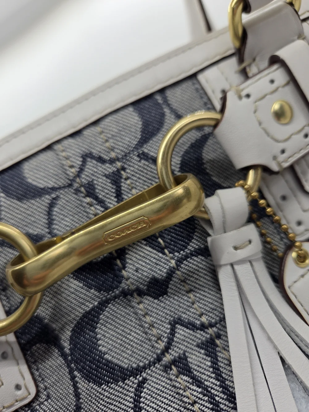 Coach shoulder bag